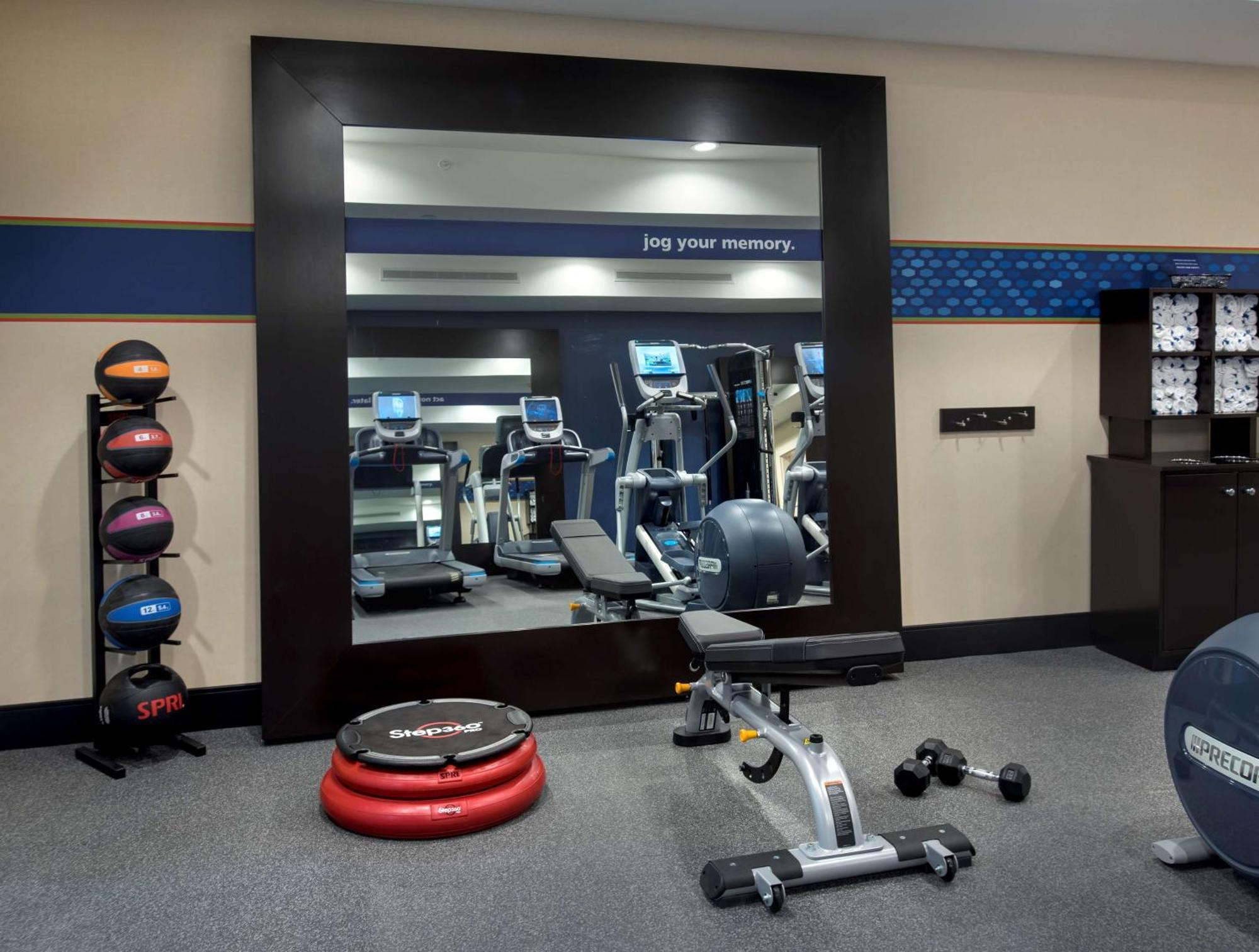 Hampton Inn By Hilton New Paltz, Ny Экстерьер фото