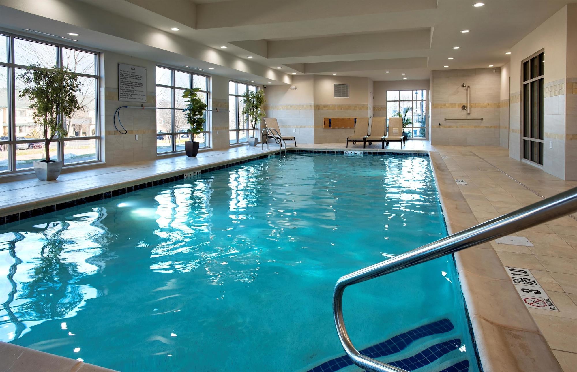 Hampton Inn By Hilton New Paltz, Ny Экстерьер фото