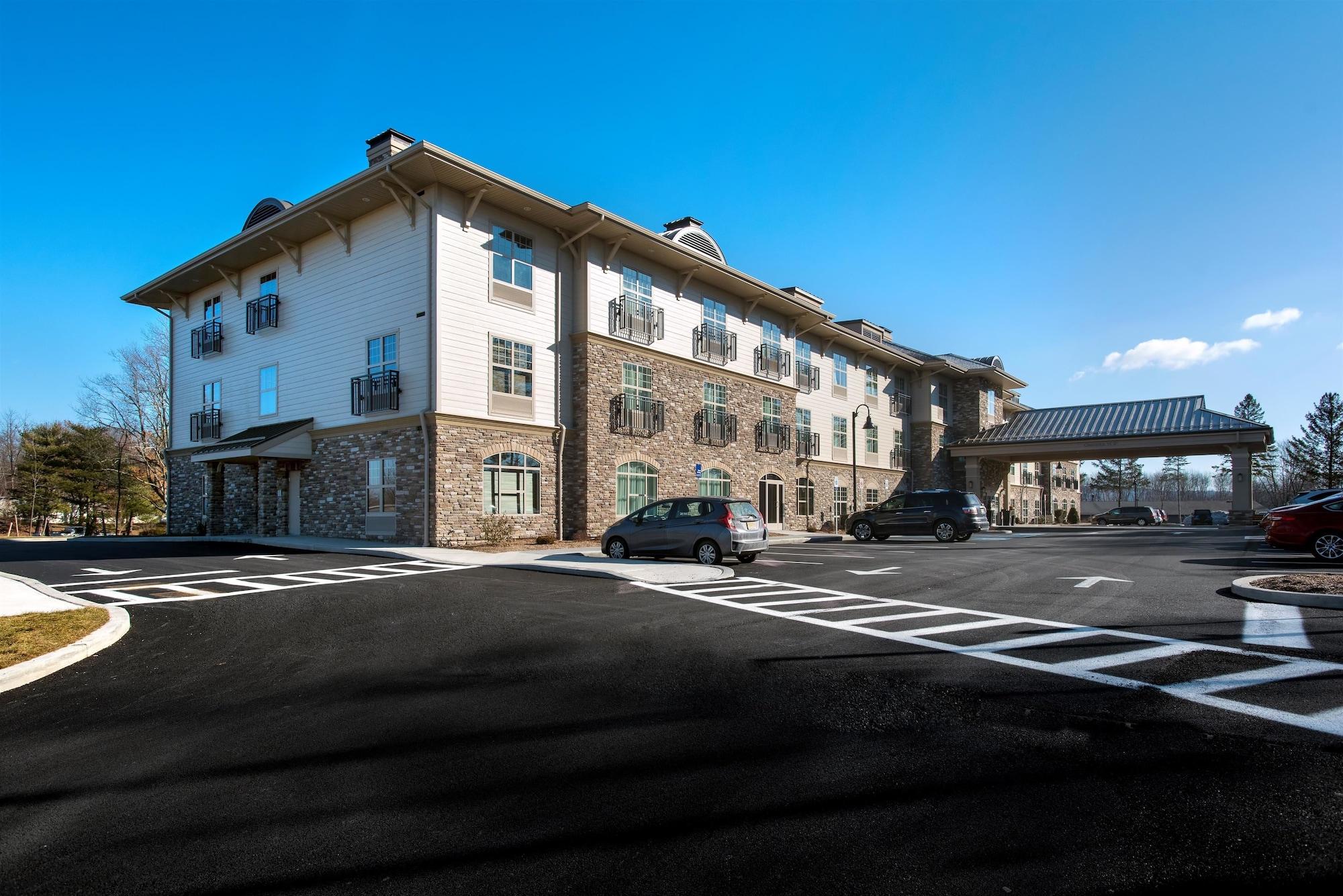 Hampton Inn By Hilton New Paltz, Ny Экстерьер фото