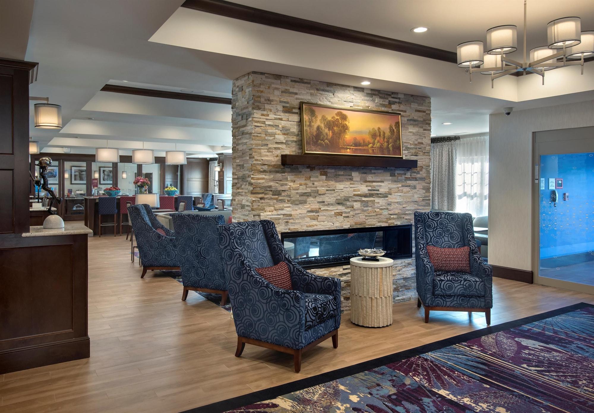 Hampton Inn By Hilton New Paltz, Ny Экстерьер фото