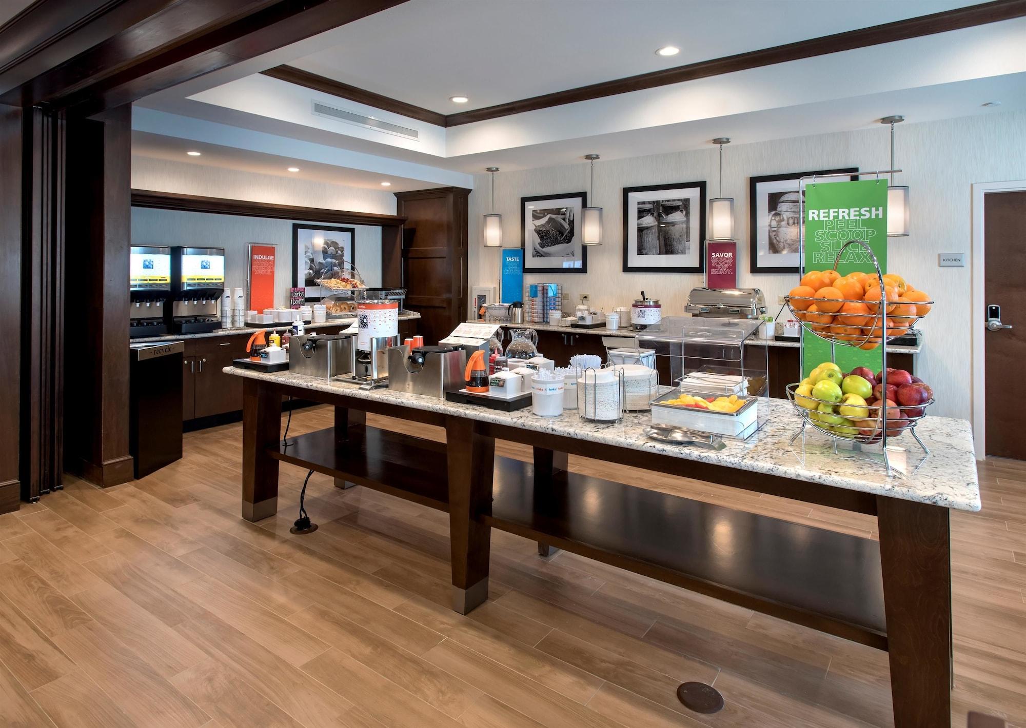 Hampton Inn By Hilton New Paltz, Ny Экстерьер фото